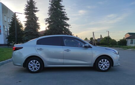 KIA Rio IV, 2018 год, 1 295 000 рублей, 5 фотография