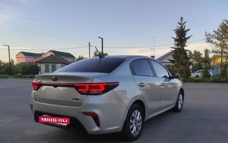 KIA Rio IV, 2018 год, 1 295 000 рублей, 6 фотография