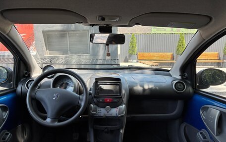 Peugeot 107 I рестайлинг, 2011 год, 500 000 рублей, 12 фотография