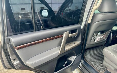 Toyota Land Cruiser 200, 2008 год, 2 350 000 рублей, 8 фотография