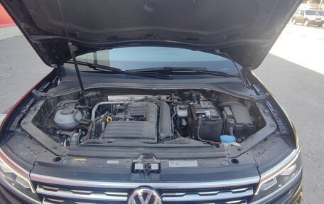 Volkswagen Tiguan II, 2019 год, 3 100 000 рублей, 15 фотография
