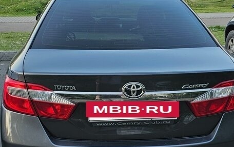 Toyota Camry, 2012 год, 1 740 000 рублей, 2 фотография