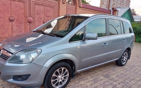 Opel Zafira B, 2011 год, 625 000 рублей, 4 фотография