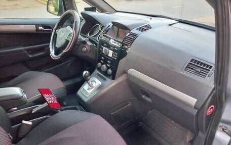 Opel Zafira B, 2011 год, 625 000 рублей, 10 фотография