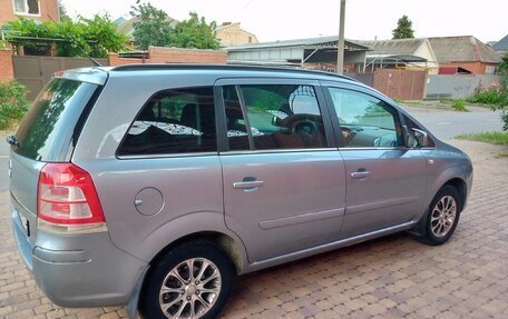 Opel Zafira B, 2011 год, 625 000 рублей, 22 фотография