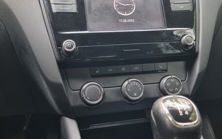 Skoda Octavia, 2018 год, 1 450 000 рублей, 7 фотография