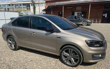 Volkswagen Polo VI (EU Market), 2017 год, 1 750 000 рублей, 3 фотография