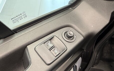 Renault Trafic, 2019 год, 2 400 000 рублей, 8 фотография