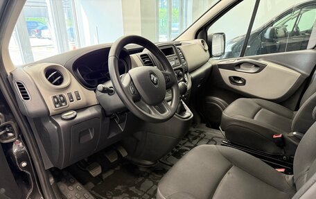 Renault Trafic, 2019 год, 2 400 000 рублей, 11 фотография