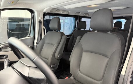Renault Trafic, 2019 год, 2 400 000 рублей, 12 фотография