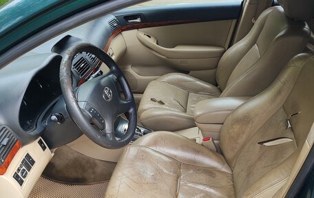 Toyota Avensis III рестайлинг, 2004 год, 730 000 рублей, 5 фотография