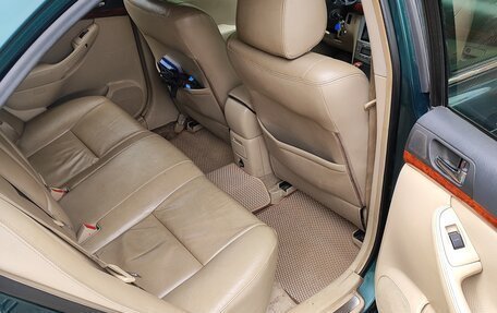 Toyota Avensis III рестайлинг, 2004 год, 730 000 рублей, 11 фотография