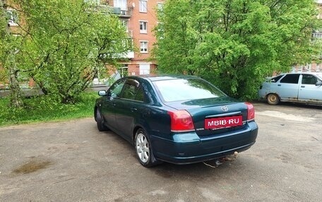 Toyota Avensis III рестайлинг, 2004 год, 730 000 рублей, 10 фотография