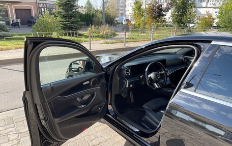 Mercedes-Benz E-Класс, 2020 год, 2 550 000 рублей, 9 фотография