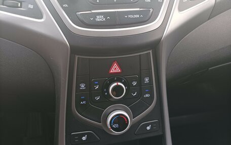 Hyundai Elantra V, 2015 год, 1 030 000 рублей, 12 фотография