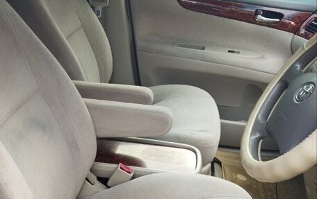 Toyota Ipsum II, 2005 год, 1 000 000 рублей, 14 фотография