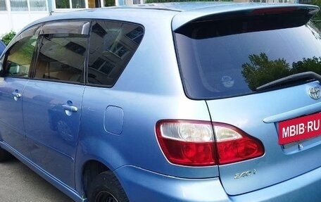 Toyota Ipsum II, 2005 год, 1 000 000 рублей, 6 фотография