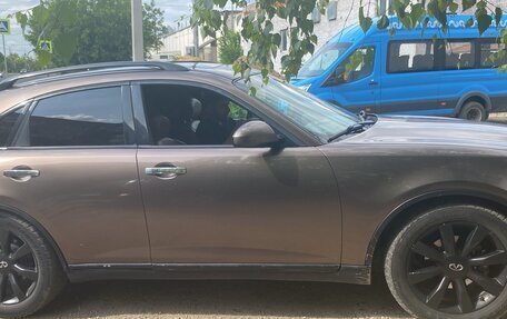 Infiniti FX I, 2003 год, 790 000 рублей, 10 фотография