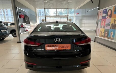 Hyundai Elantra VI рестайлинг, 2017 год, 1 499 000 рублей, 6 фотография