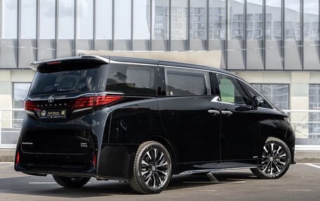 Toyota Alphard, 2024 год, 12 990 000 рублей, 4 фотография