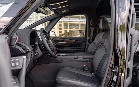 Toyota Alphard, 2024 год, 12 990 000 рублей, 14 фотография