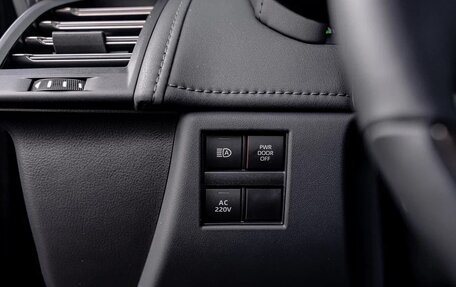 Toyota Alphard, 2024 год, 12 990 000 рублей, 15 фотография