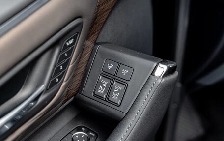 Toyota Alphard, 2024 год, 12 990 000 рублей, 16 фотография
