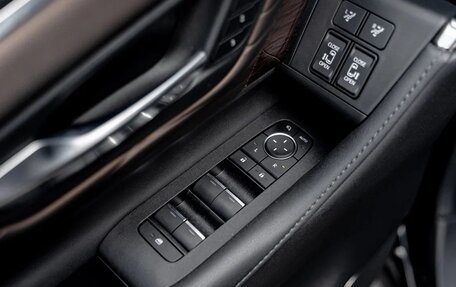 Toyota Alphard, 2024 год, 12 990 000 рублей, 18 фотография