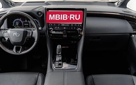Toyota Alphard, 2024 год, 12 990 000 рублей, 20 фотография