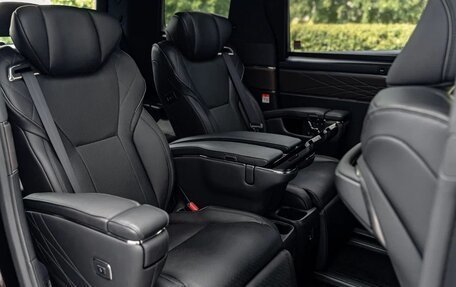 Toyota Alphard, 2024 год, 12 990 000 рублей, 37 фотография