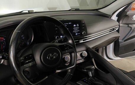 Hyundai Elantra, 2021 год, 1 789 000 рублей, 8 фотография