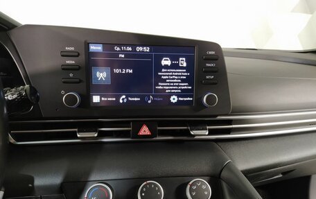 Hyundai Elantra, 2021 год, 1 789 000 рублей, 13 фотография