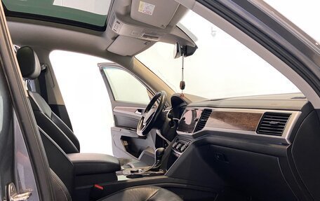 Volkswagen Teramont I, 2018 год, 3 050 000 рублей, 11 фотография