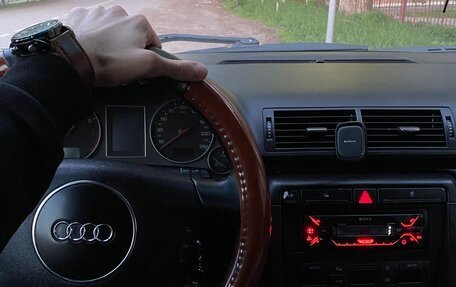 Audi A4, 2002 год, 525 000 рублей, 5 фотография