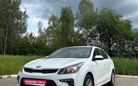 KIA Rio IV, 2017 год, 1 460 000 рублей, 2 фотография