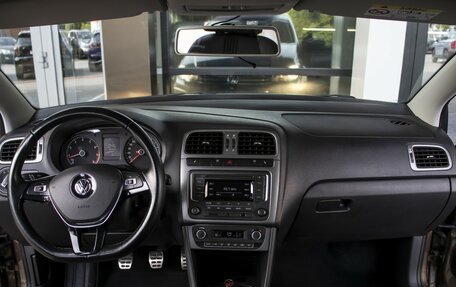 Volkswagen Polo VI (EU Market), 2016 год, 1 055 000 рублей, 11 фотография