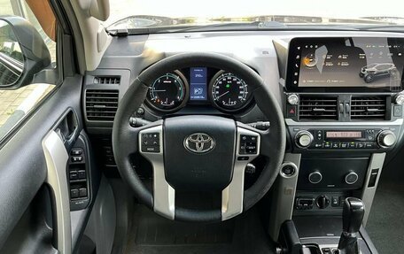 Toyota Land Cruiser Prado 150 рестайлинг 2, 2012 год, 2 500 000 рублей, 14 фотография