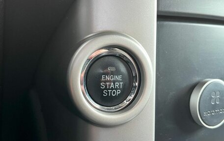 Toyota Land Cruiser Prado 150 рестайлинг 2, 2012 год, 2 500 000 рублей, 21 фотография