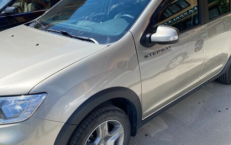 Renault Logan II, 2021 год, 1 200 000 рублей, 2 фотография