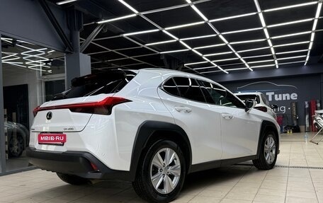 Lexus UX I, 2019 год, 2 900 000 рублей, 8 фотография