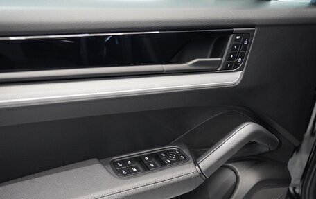 Porsche Cayenne III, 2023 год, 13 500 000 рублей, 8 фотография