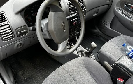 Hyundai Accent II, 2006 год, 390 000 рублей, 17 фотография