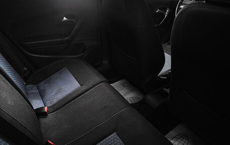 Volkswagen Polo VI (EU Market), 2013 год, 899 000 рублей, 18 фотография