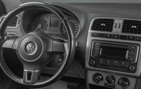 Volkswagen Polo VI (EU Market), 2013 год, 899 000 рублей, 16 фотография