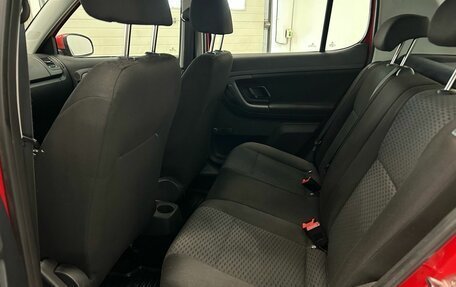 Skoda Fabia II, 2011 год, 329 000 рублей, 9 фотография