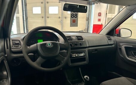 Skoda Fabia II, 2011 год, 329 000 рублей, 7 фотография