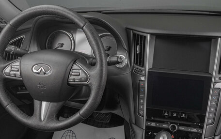 Infiniti Q50 I рестайлинг, 2017 год, 2 899 000 рублей, 17 фотография