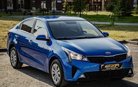 KIA Rio IV, 2021 год, 1 285 000 рублей, 2 фотография