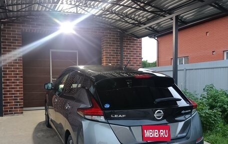 Nissan Leaf II, 2018 год, 1 990 000 рублей, 4 фотография
