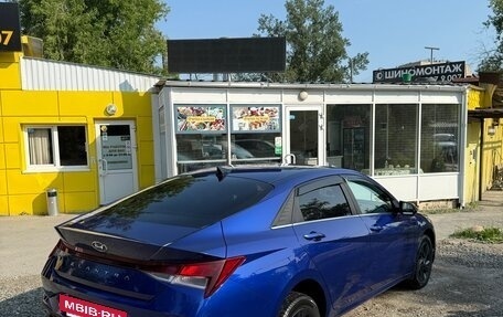 Hyundai Elantra, 2021 год, 1 800 000 рублей, 3 фотография